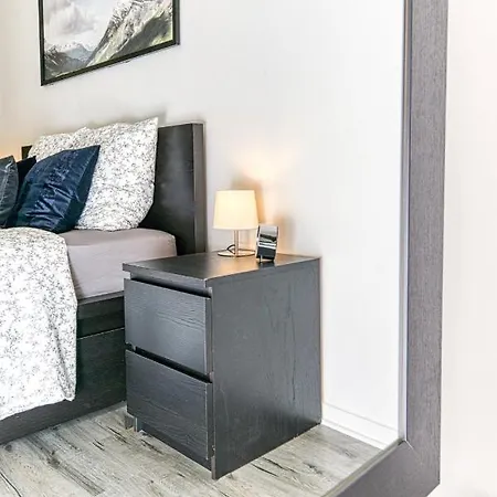 Boss Gare Confort Netflix Climatisation Portable Cours Jean Jaures & Marche Local Appartement